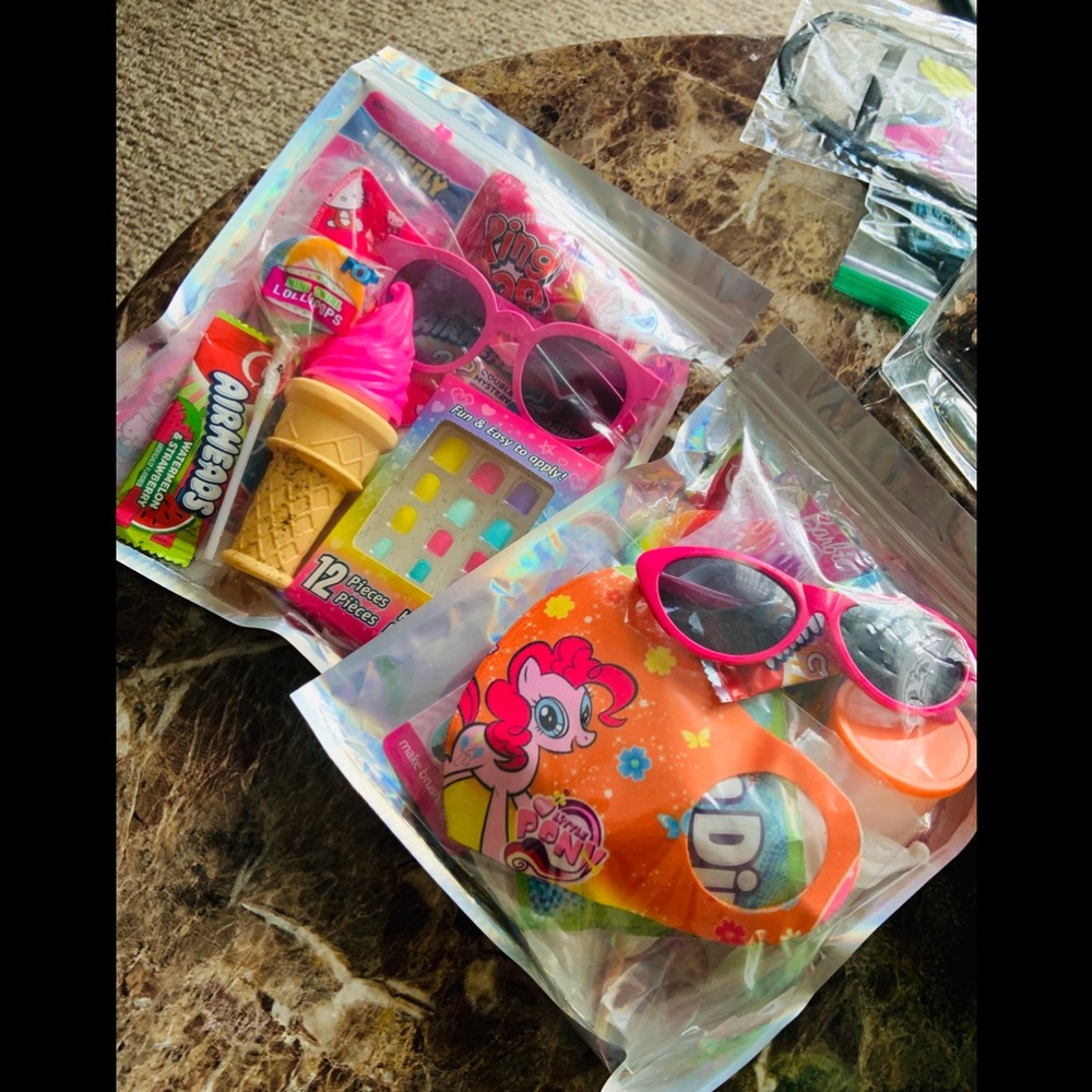 Boy / girl mask packs